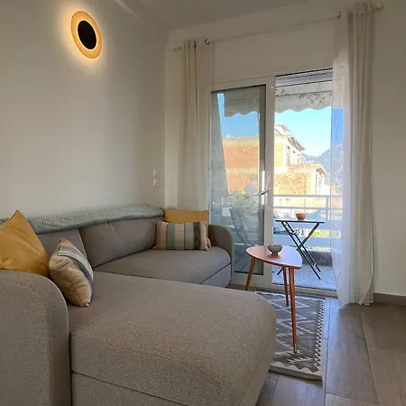 Bay View - Bright Modern Penthouse In Center Καλαμάτα