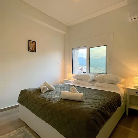 Διαμέρισμα Bay View - Bright Modern Penthouse In Center Καλαμάτα