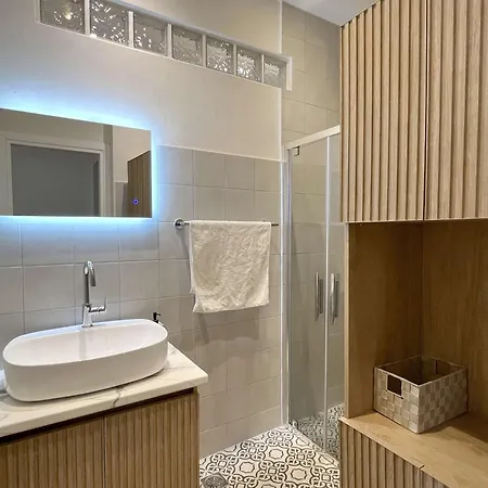 Bay View - Bright Modern Penthouse In Center Διαμέρισμα *
