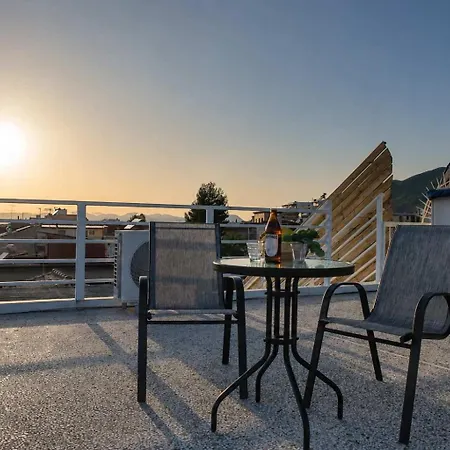 Bay View - Bright Modern Penthouse In Center Διαμέρισμα Καλαμάτα